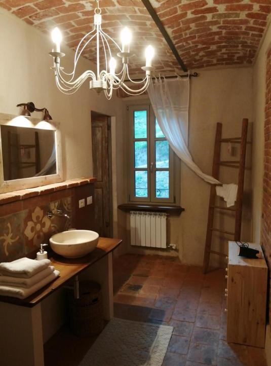 Bed and Breakfast La Casa In Collina Cinzano Esterno foto